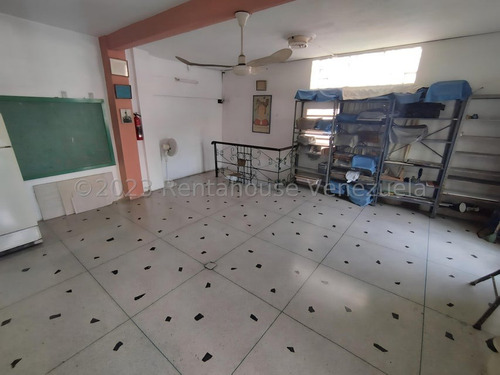 San Bernardino Para Uso Comercial 24-6121 G.s.