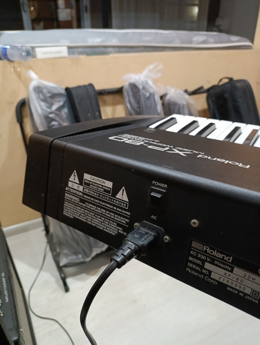 Teclado Sintetizador Roland Xp80 Japon (Usado)