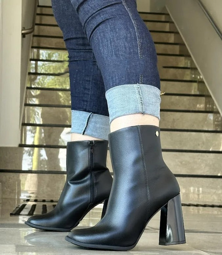 Imagen 6 de 10 de Bota Vizzano Botineta Mujer Cierre Taco Palo 10 Cm 3092.100