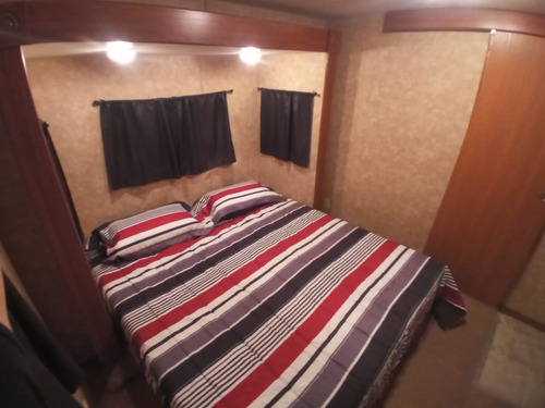 Rv Casa Rodante Noma Skyline De 2 Recamaras 2 Slides 36 Pies