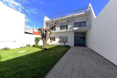 Venta Casa 4 Amb.(amplios) Wilde,avellaneda Patio