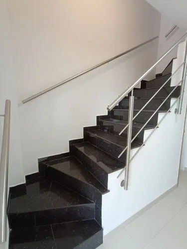 Casa En Venta En La Floresta. Cod V30737