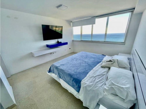 Se Vende Apto 87m2 2h/2b Playa Azul