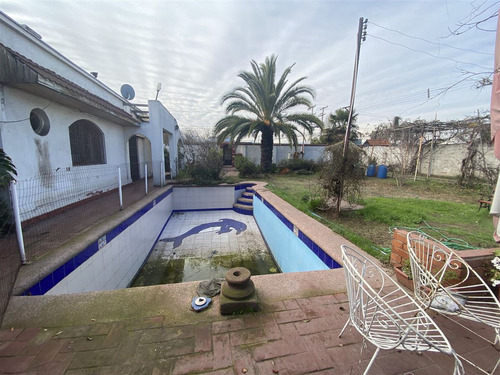 Casa En Venta De 6 Dorm. En La Cisterna