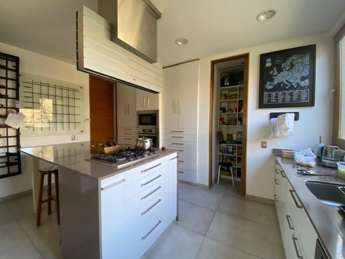 Moderna Casa En Condominio Alto Nogales. Machalí.
