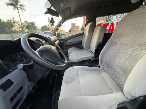 Nissan Urvan 2.5 15 Pas Ampliapack Seg Die Mt