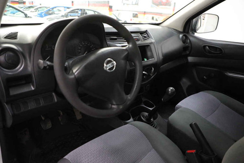 Imagen 9 de 15 de Nissan Estacas Np300 2016 2p L4/2.4 Man D/h