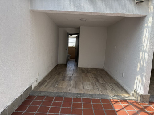Excelente Edificio De Oficinas En Renta