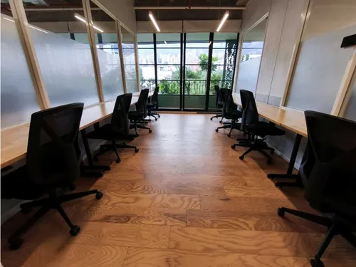 Oficina Amoblada Arriendo De 1.306m2 En Medellín Poblado