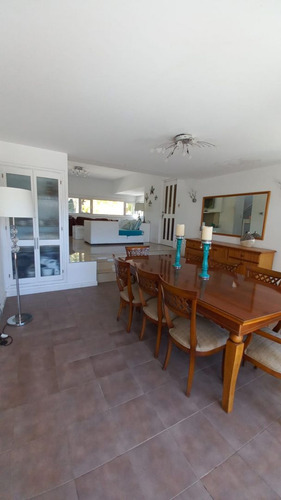 Casa En Venta En Caisamar