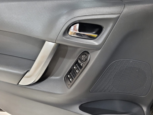 Imagem 14 de 15 de Citroën C3 Attrac 1.5 Flex 8v 5p Mec