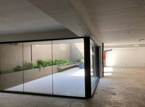 Arriendo Local Comercial / Vitacura