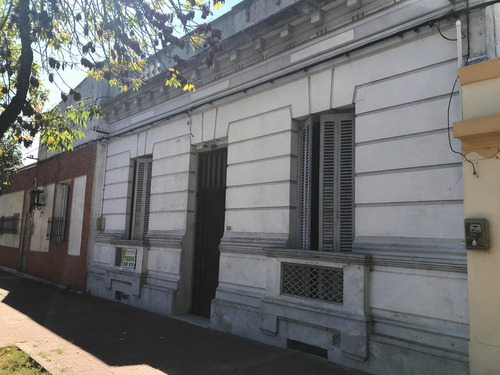 Hermosa Casa En La Mejor Zona De Capurro