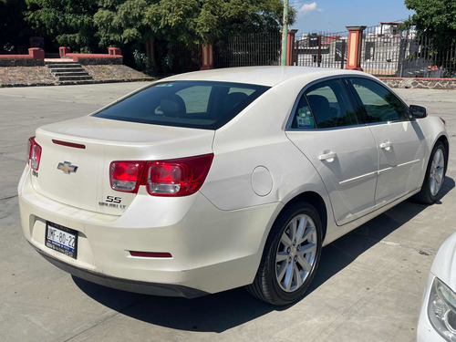 Imagen 2 de 12 de Chevrolet Malibu 2.0 Ltz V6 Ee Piel Qc At 2013