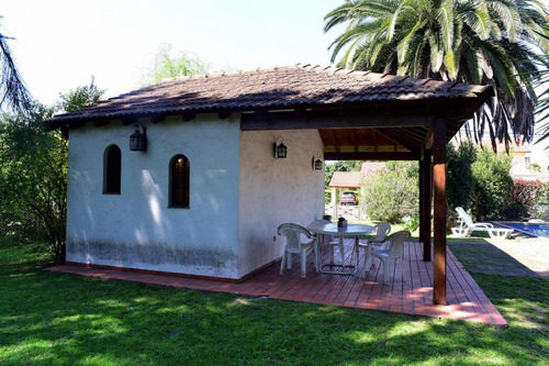 Casa En Venta 4 Ambientes Country Banco Provincia Francisco Álvarez