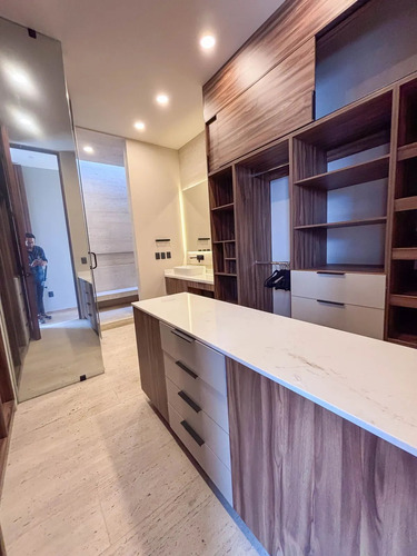 Casa En Venta En Misión San Jerónimo. 2