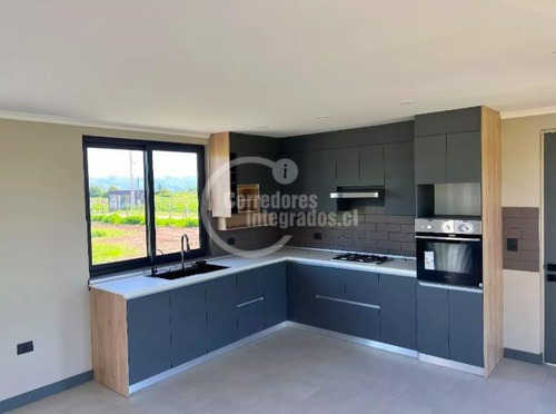 Parcela De 5000 M2 Con Casa Nueva De 140 M2 En Romeral