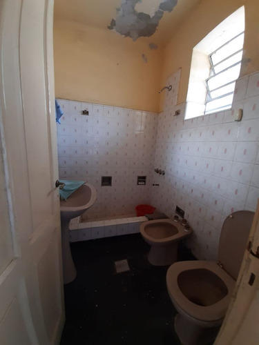 Casa En Venta En Liniers