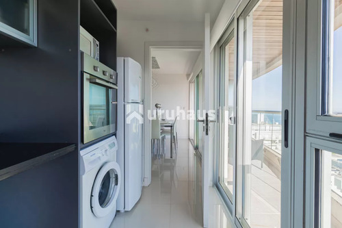 Venta Apartamento Dos Dormitorios Punta Del Este Edificio Icon Brava