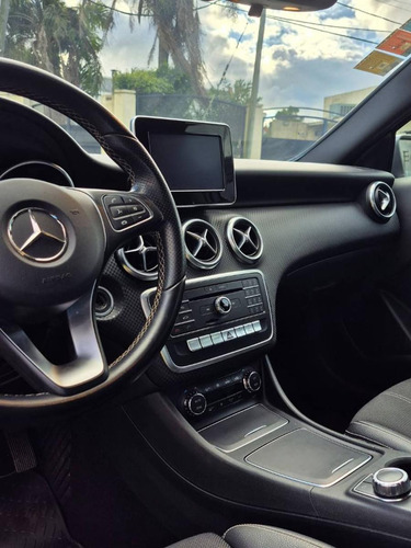 Mercedes-Benz Clase A 1.6 A 200 At Urban B.efficiency 156cv