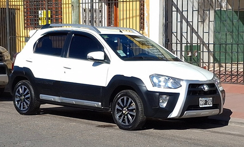 Toyota Etios 1.5 Cross