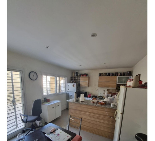 Imagen 12 de 18 de Duplex Con Excelente Ubicacion En El Centro De Canning!!! Con Patio Propio!!!