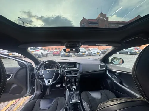 Volvo V40 2.0 T4 Drive-e R-design