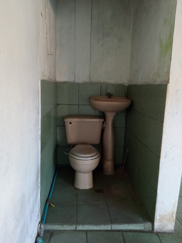 Imagen 2 de 5 de Se Alquila Local Av Ppal De La Puente Maturin Al01-1243lp-eren