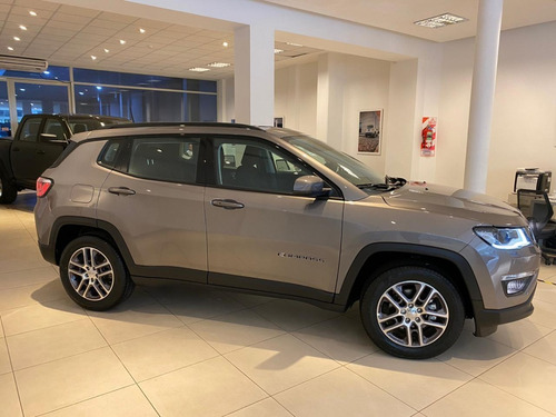 Jeep Compass S P O R T A T 6 Financia Entrega Asegurada