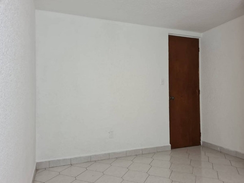 Imagen 11 de 16 de Departamento En Venta En Plaza Dorada, Cuautitlán Izcalli.