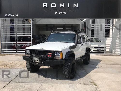 Imagen 2 de 15 de Excelente Jeep Cherokee Sport 4x4 Aut