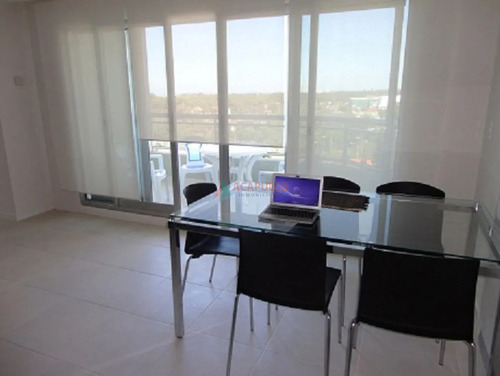 Ocean Drive Apto 1 Dorm Y 1/2 Para 4 Personas Con Excelentes Servicios.