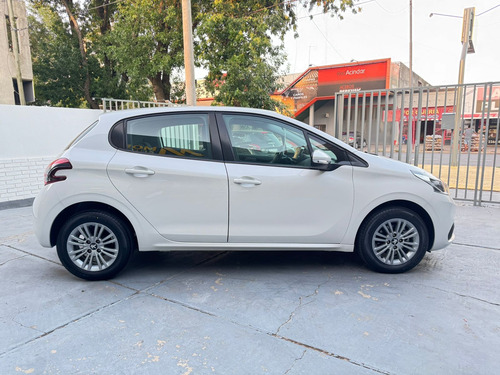 Peugeot 208 Allure 1.6 Aut