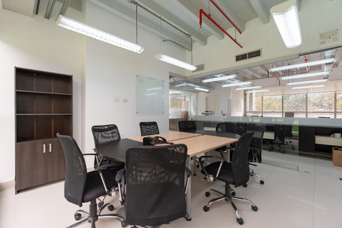 En Alquiler Oficina 127 Mt2 4 Dependencias/1b/2pe Santa Paula