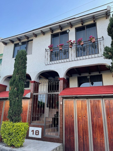 Casa En Una Colonia Emblematica De Xochimilco