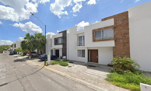 Casa En Venta En Col. Mediterráneo Corregidora Querétaro Am*