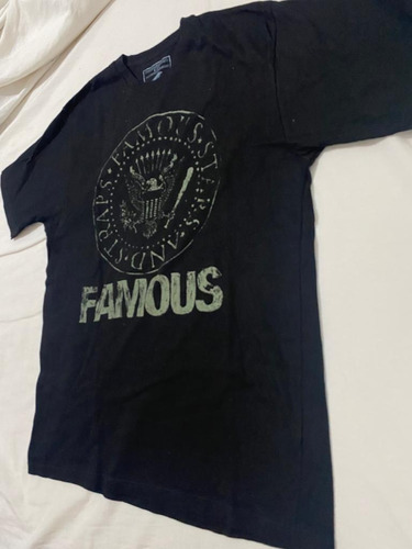 Remera Famous Stars And Straps Ramones Blink 182