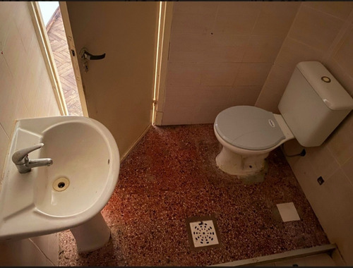 Imagen 5 de 24 de Prado!! Apartamento De 2 Dorm. Luminoso En Cisplatina Y J. C. Blanco.. Gastos Bajos