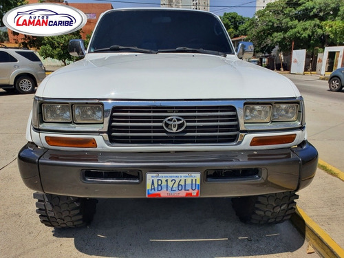 Imagen 2 de 10 de Toyota Autana Sincrónico 4x4