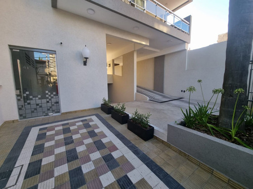 Departamento En Venta En Berazategui Centro
