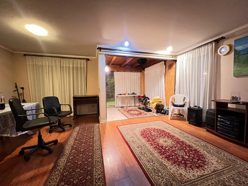 Casa En Altos De Viña Con Espacio, Luz Y Tranquilidad