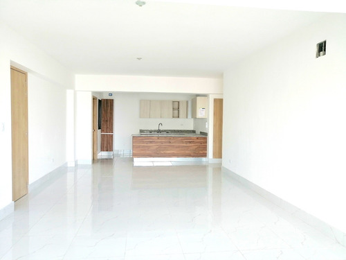 Apartamento En Venta En Naco. Nuevo A Estrenar Con 3 Parqueos Y Locker