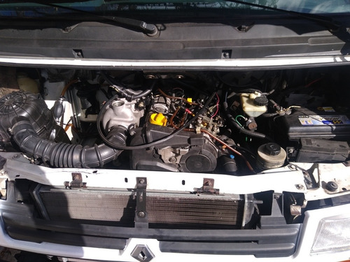 Imagen 2 de 11 de Renault Trafic Trafic Largo Diesel