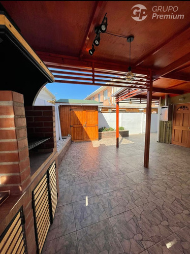 Hermosa Casa En Buin 3d-2b, Con Excelente Ubicación