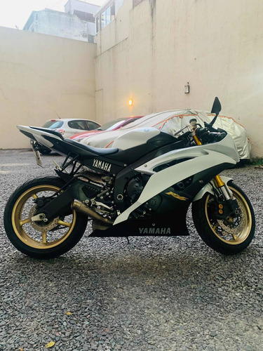 Yamaha R6