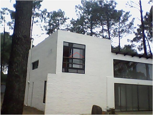 Casa En Punta Ballena, 4 Dormitorios *- Ref: 4005
