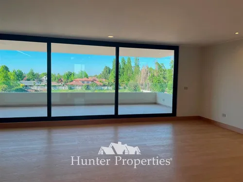 Lujoso Dpto. En Venta De 4d + Sala De Estar En Las Rastr
