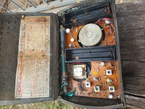 Antigua Radio Noblex Carina