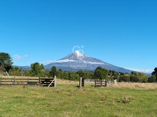 Hermosa Casa En Construcción. Vista Al Volcán