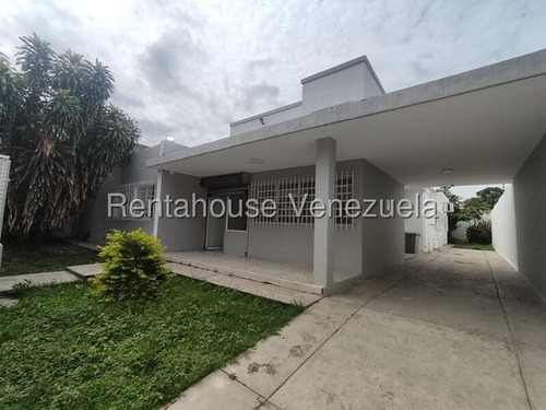 En Alquiler, Casa Para Uso Comercial Inm Con Excelente Ubicación En Una De Las Zonas Mas Concurridas De Valencia ,amplios Espacios, Todos Con Aires Acondicionados. Tanques De Agua. Trigal Centro